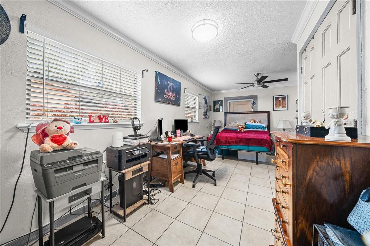 Image 28 of 62 For 8307 Esperanza Street