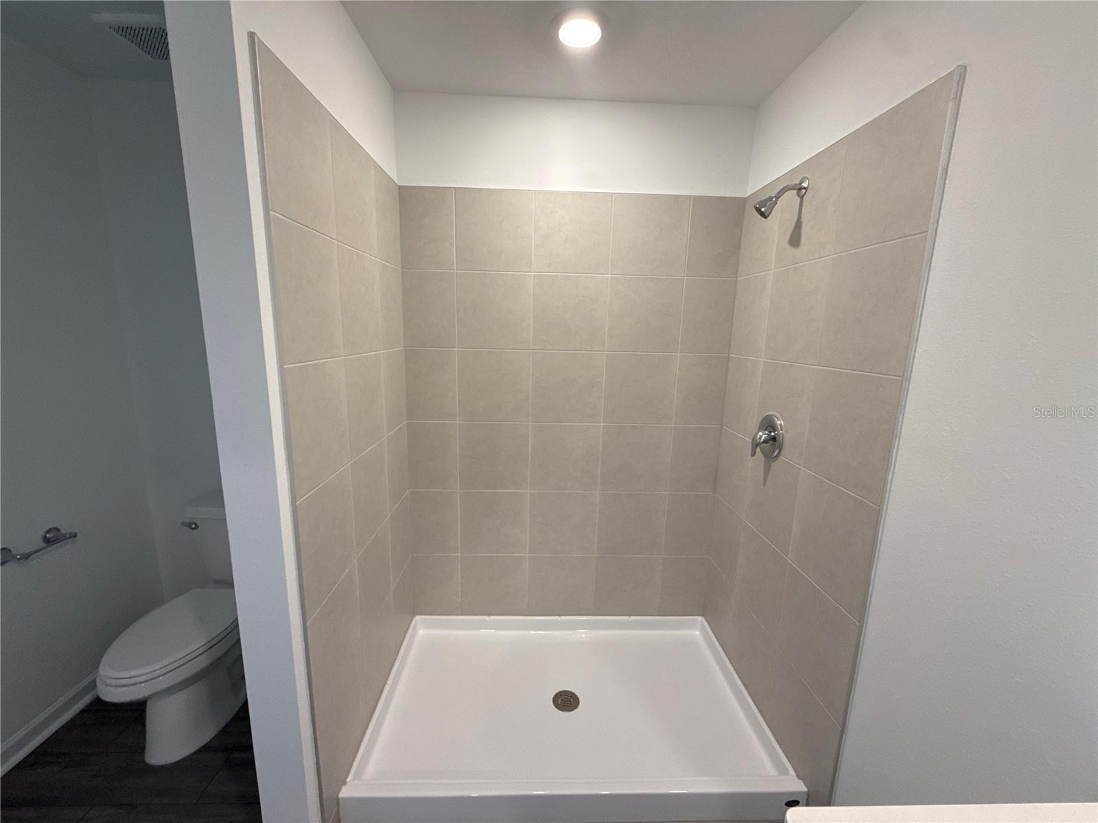 Image 9 of 18 For 3081 38th Lane