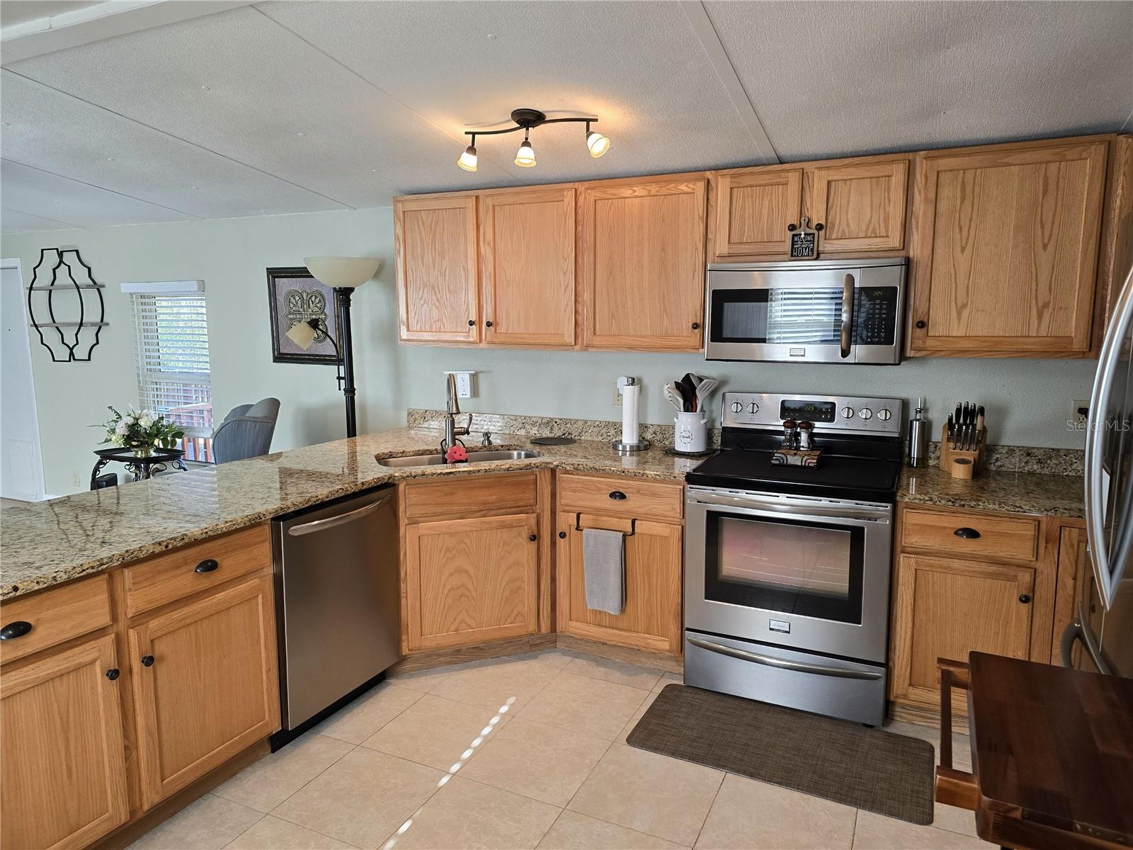 Image 6 of 40 For 4850 127th Court