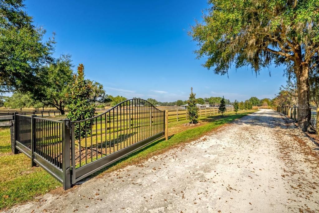 Image 3 of 95 For 15305 112th Place Road