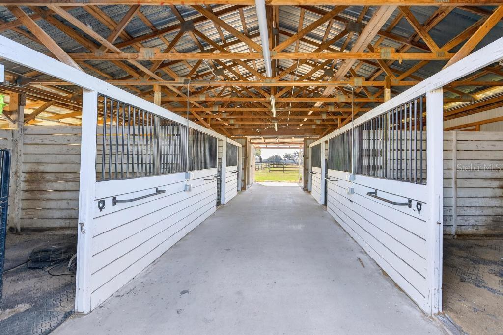 Image 42 of 95 For 15305 112th Place Road