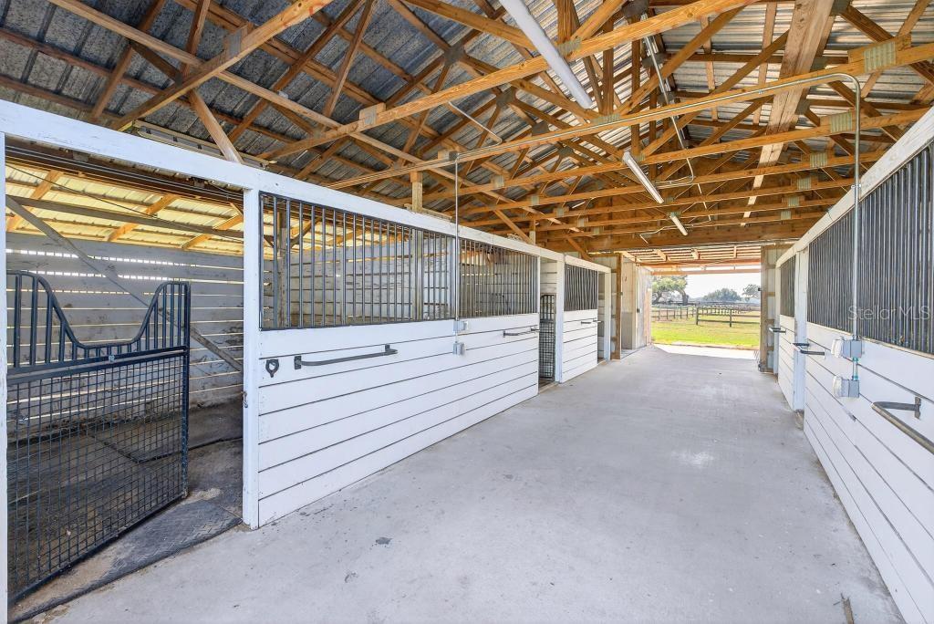 Image 43 of 95 For 15305 112th Place Road