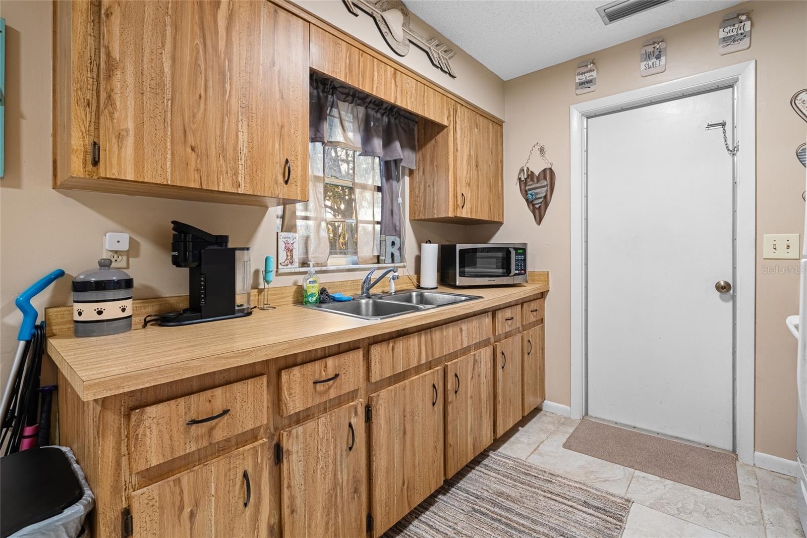 Image 9 of 19 For 7200 119th Place