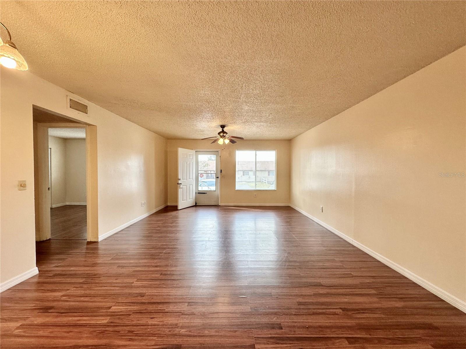 Image 4 of 11 For 343 Rosewood Lane 343