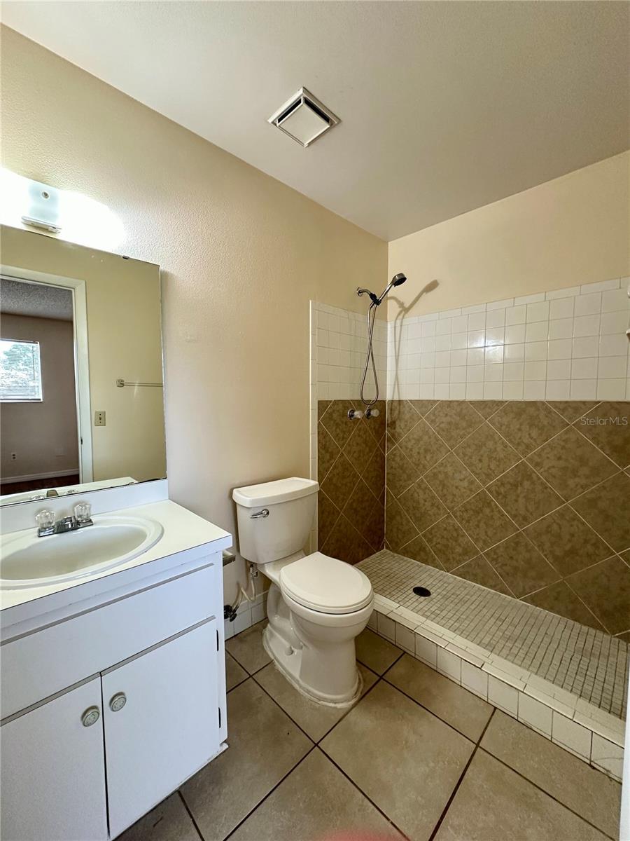 Image 8 of 11 For 343 Rosewood Lane 343