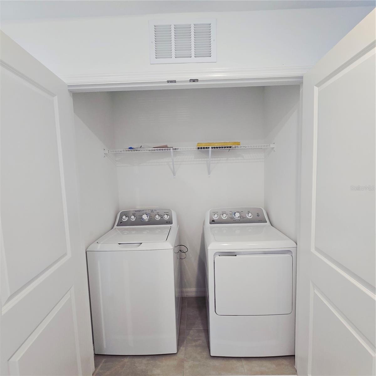 Image 9 of 17 For 2954 Skyline Loop