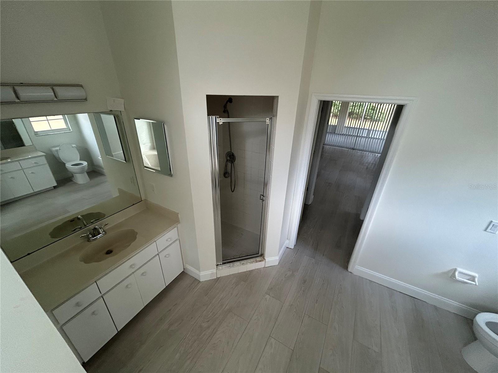 Image 23 of 32 For 8448 196th Avenue Road