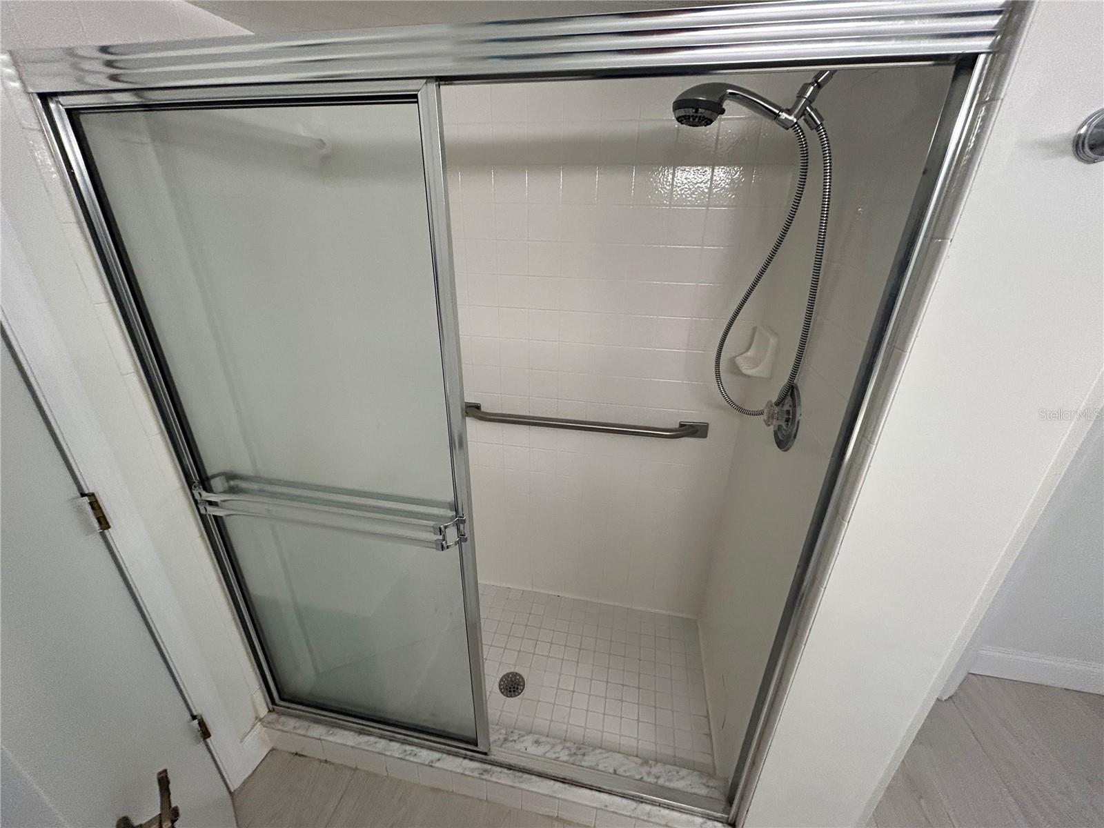 Image 29 of 32 For 8448 196th Avenue Road