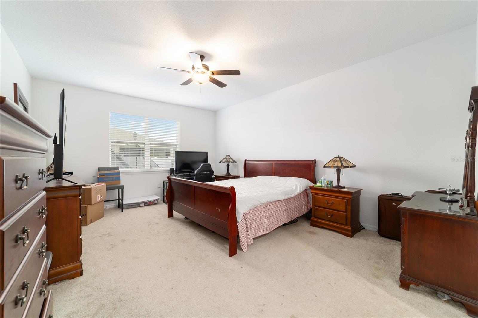 Image 19 of 35 For 6139 74th Court