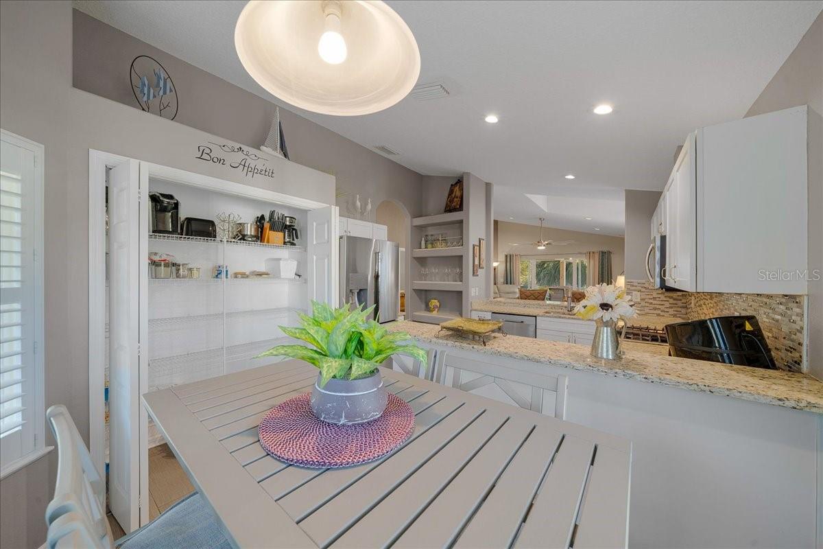 Listing photo id 13 for 11938 Blue Bayou Court 331