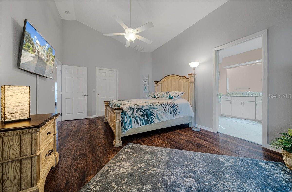 Listing photo id 15 for 11938 Blue Bayou Court 331