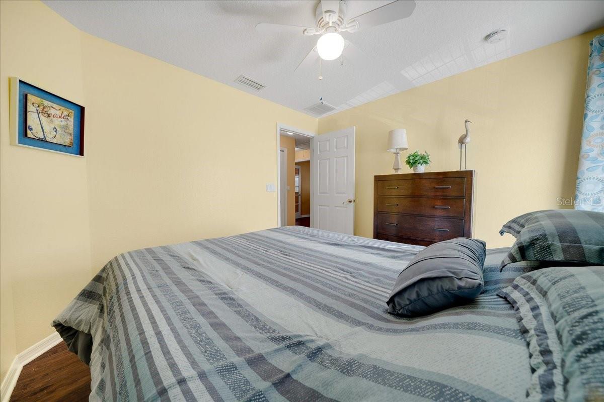 Listing photo id 25 for 11938 Blue Bayou Court 331