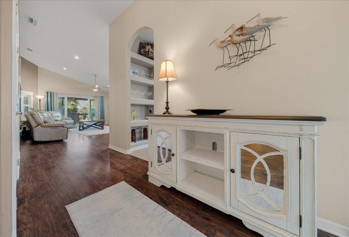 Listing photo id 4 for 11938 Blue Bayou Court 331