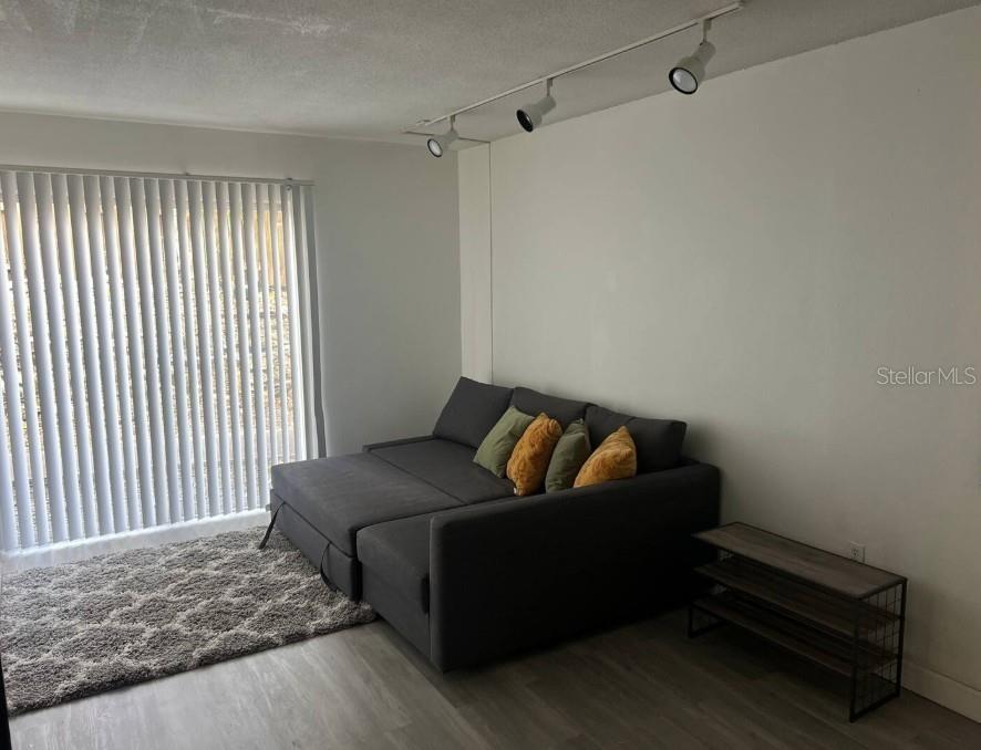 Image 10 of 11 For 1700 16th Court P6