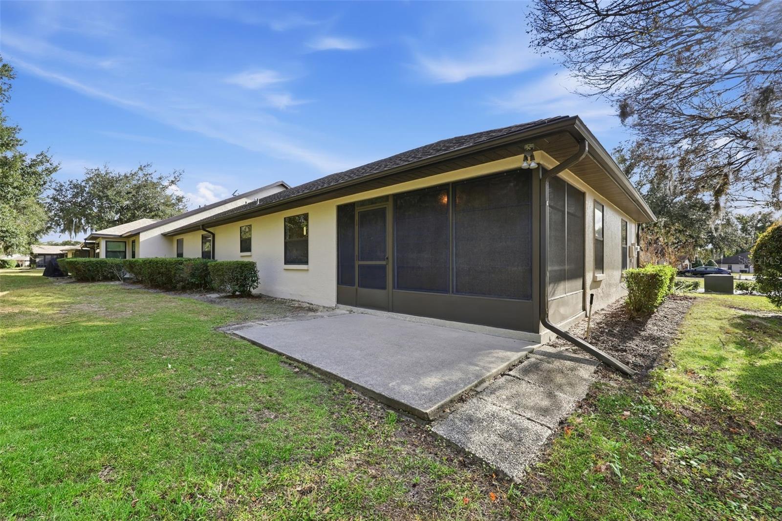 Image 14 of 33 For 6337 Lexington Drive