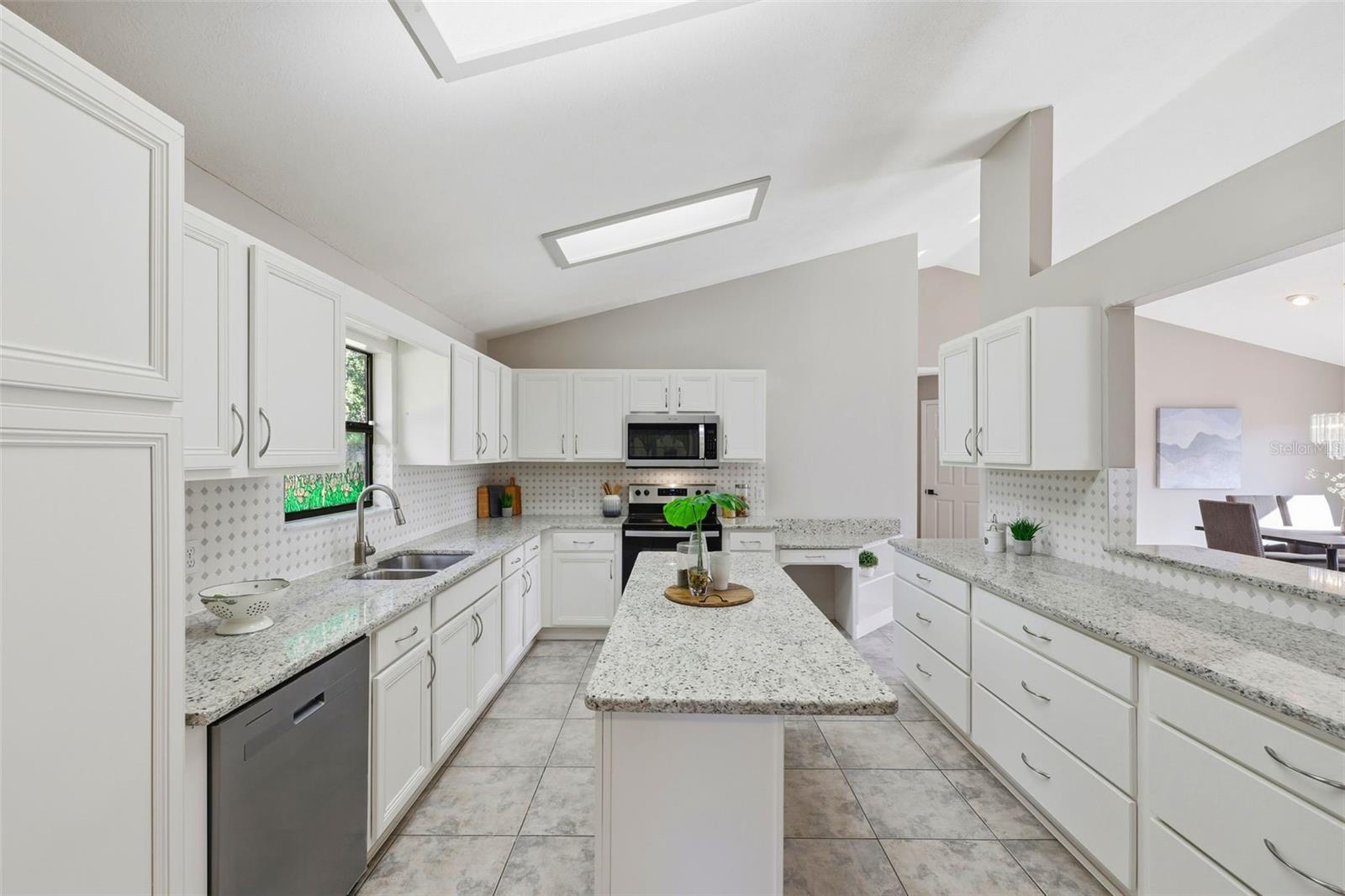 Image 30 of 33 For 6337 Lexington Drive