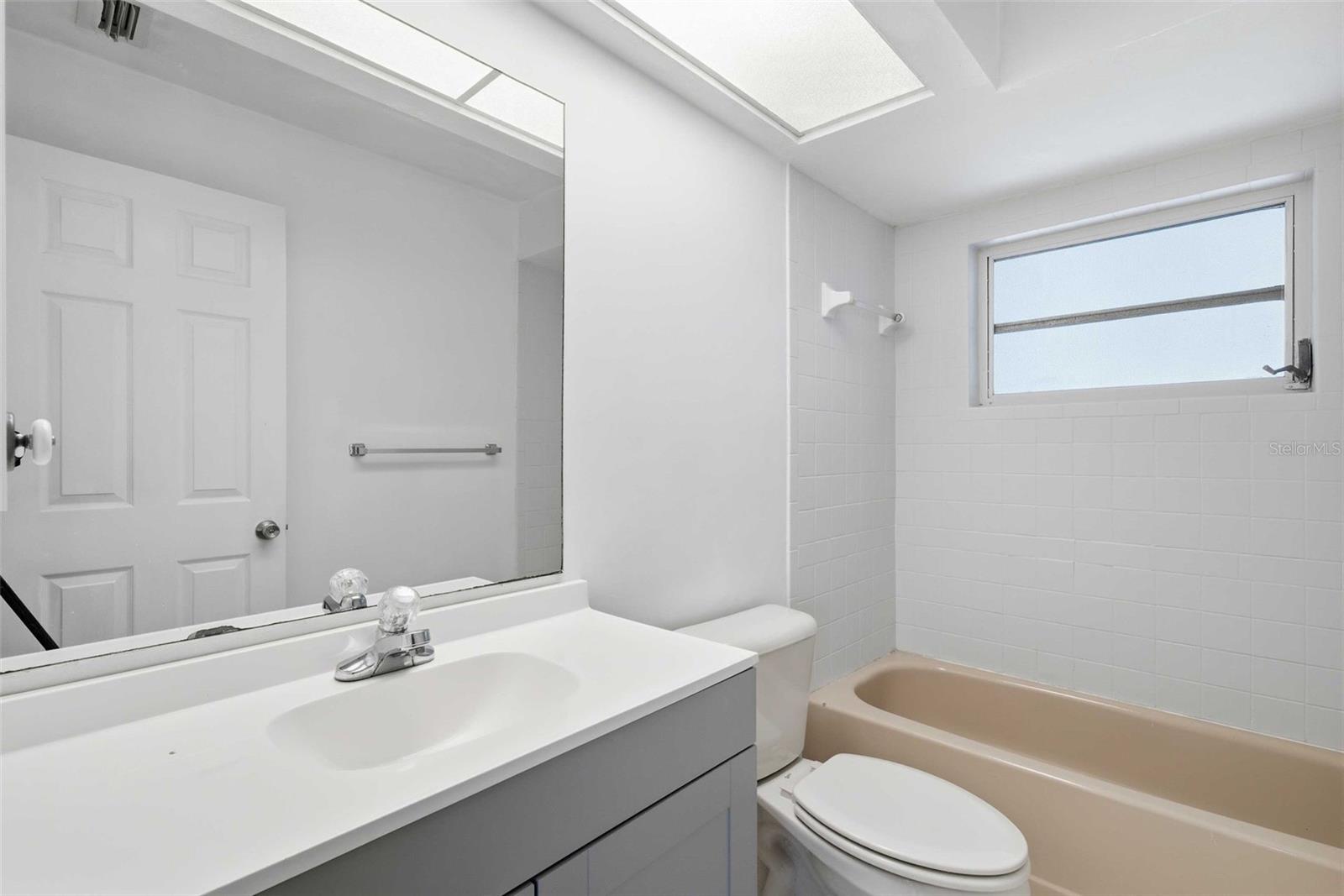 Image 23 of 64 For 223 Lincoln Avenue