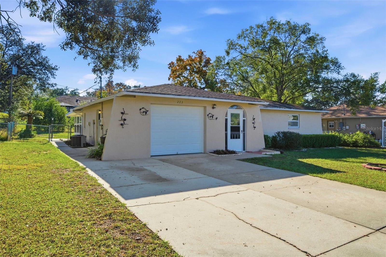 Image 35 of 64 For 223 Lincoln Avenue