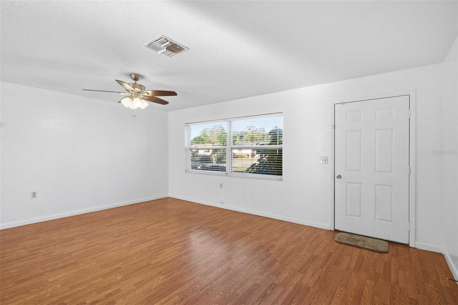 Image 4 of 64 For 223 Lincoln Avenue