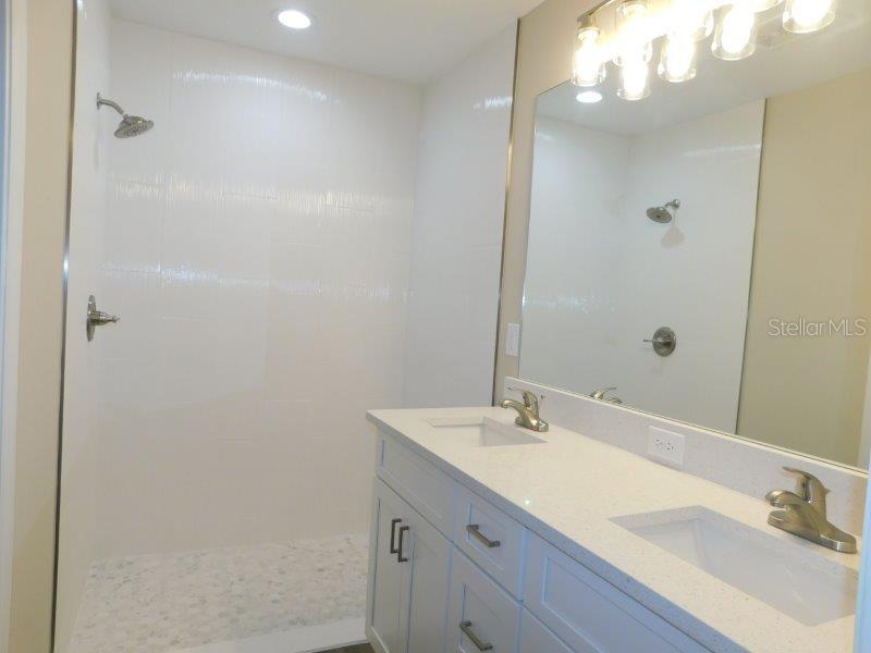 Image 12 of 18 For 14068 47th Avenue