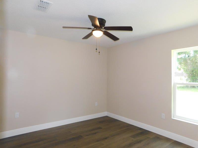 Image 15 of 18 For 14068 47th Avenue