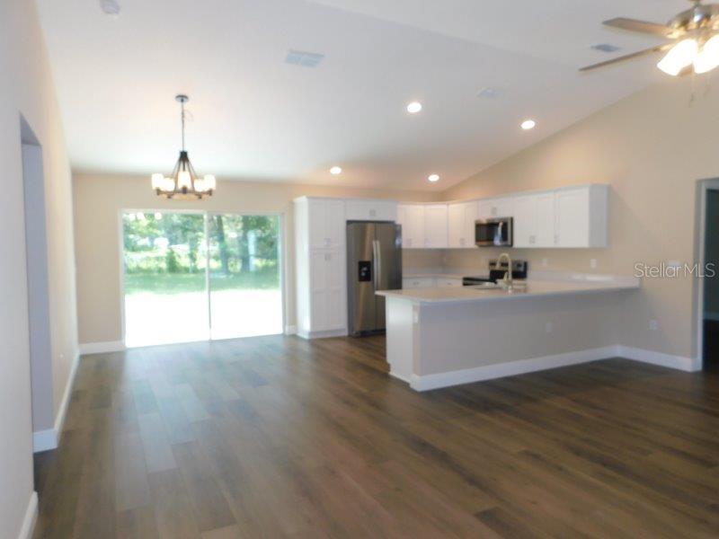 Image 6 of 18 For 14068 47th Avenue