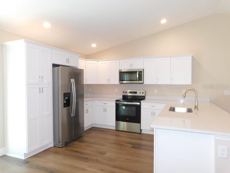 Image 8 of 18 For 14068 47th Avenue