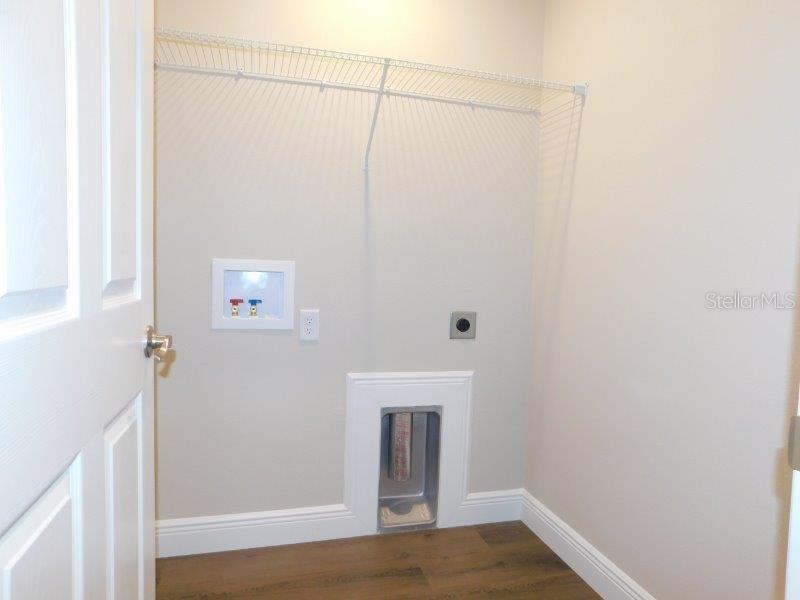 Image 9 of 18 For 14068 47th Avenue