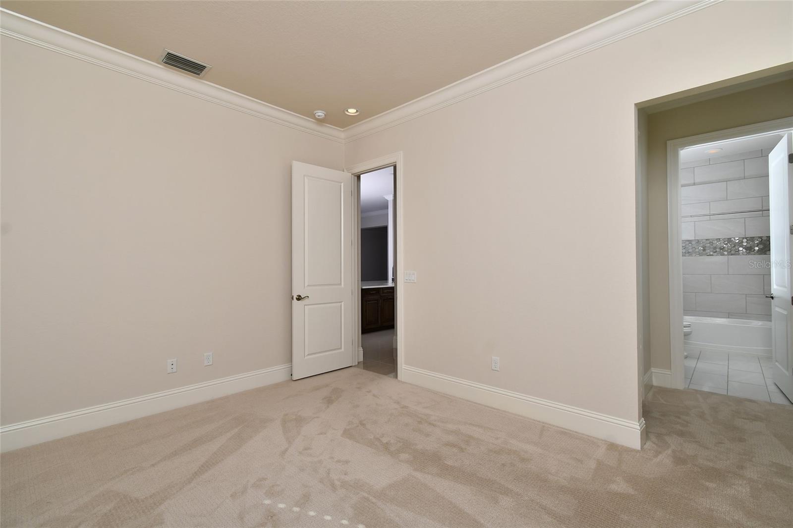 Image 25 of 52 For 6604 Costa Circle