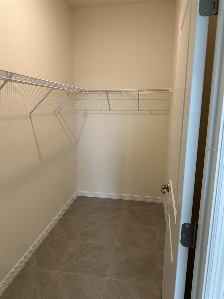 Image 12 of 40 For 4078 44 Street