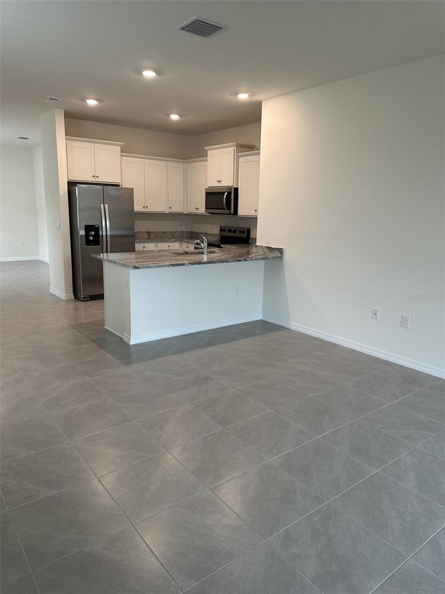 Image 16 of 40 For 4078 44 Street