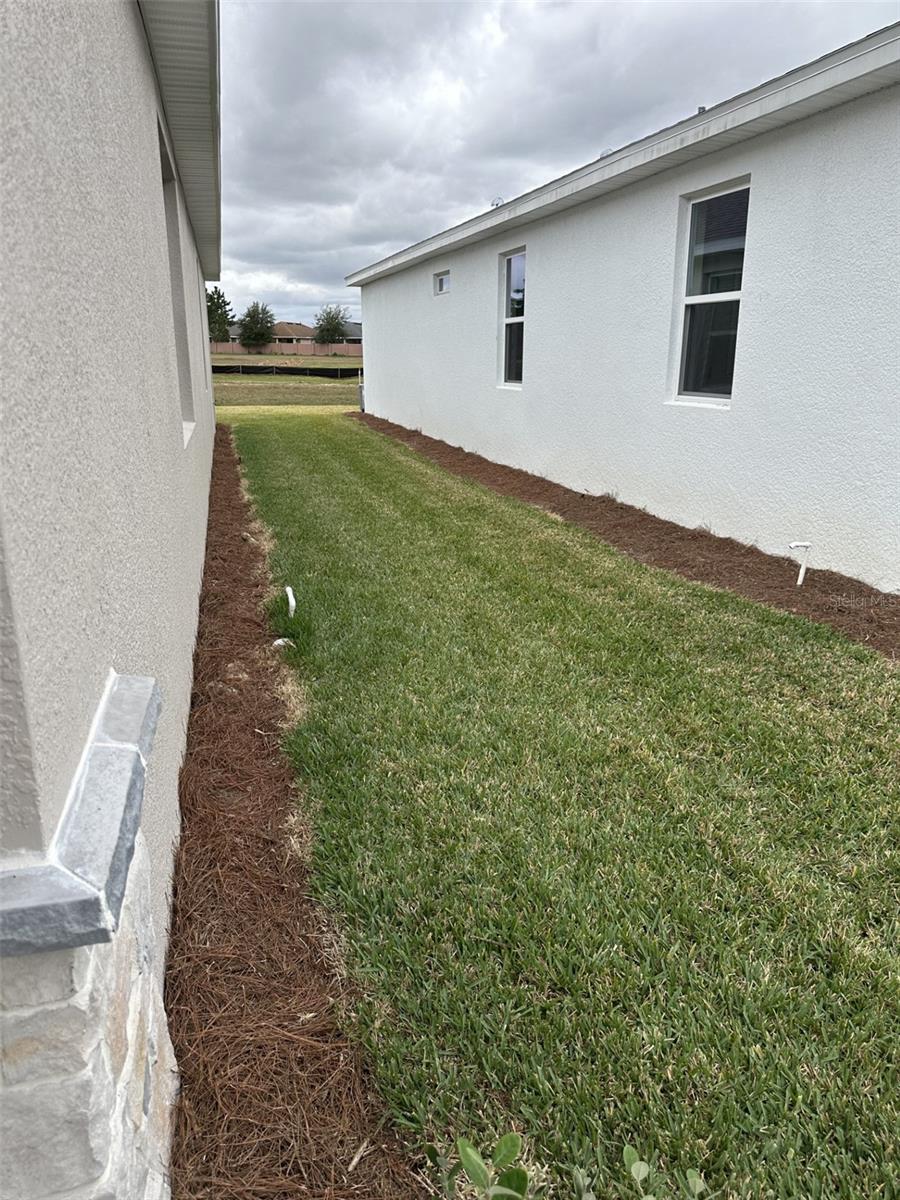 Image 3 of 40 For 4078 44 Street