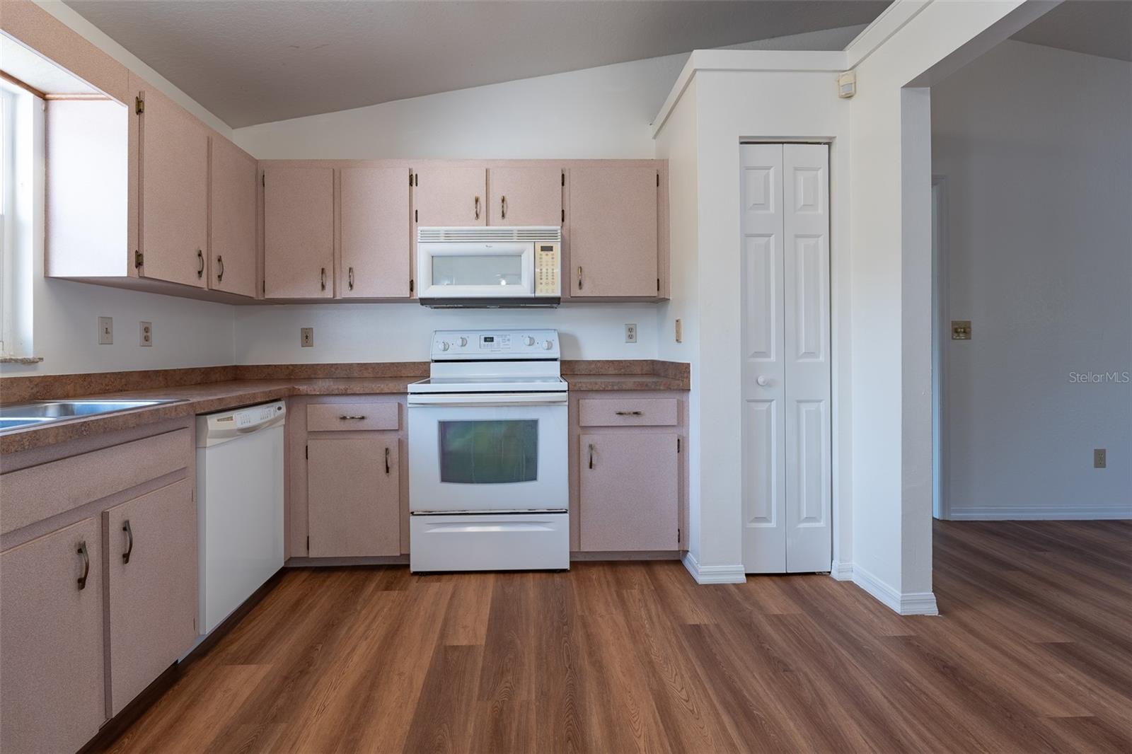 Image 11 of 55 For 17379 27th Court Road