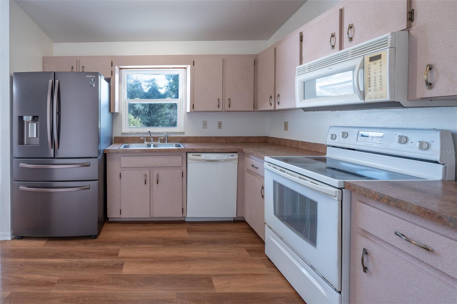 Image 12 of 55 For 17379 27th Court Road