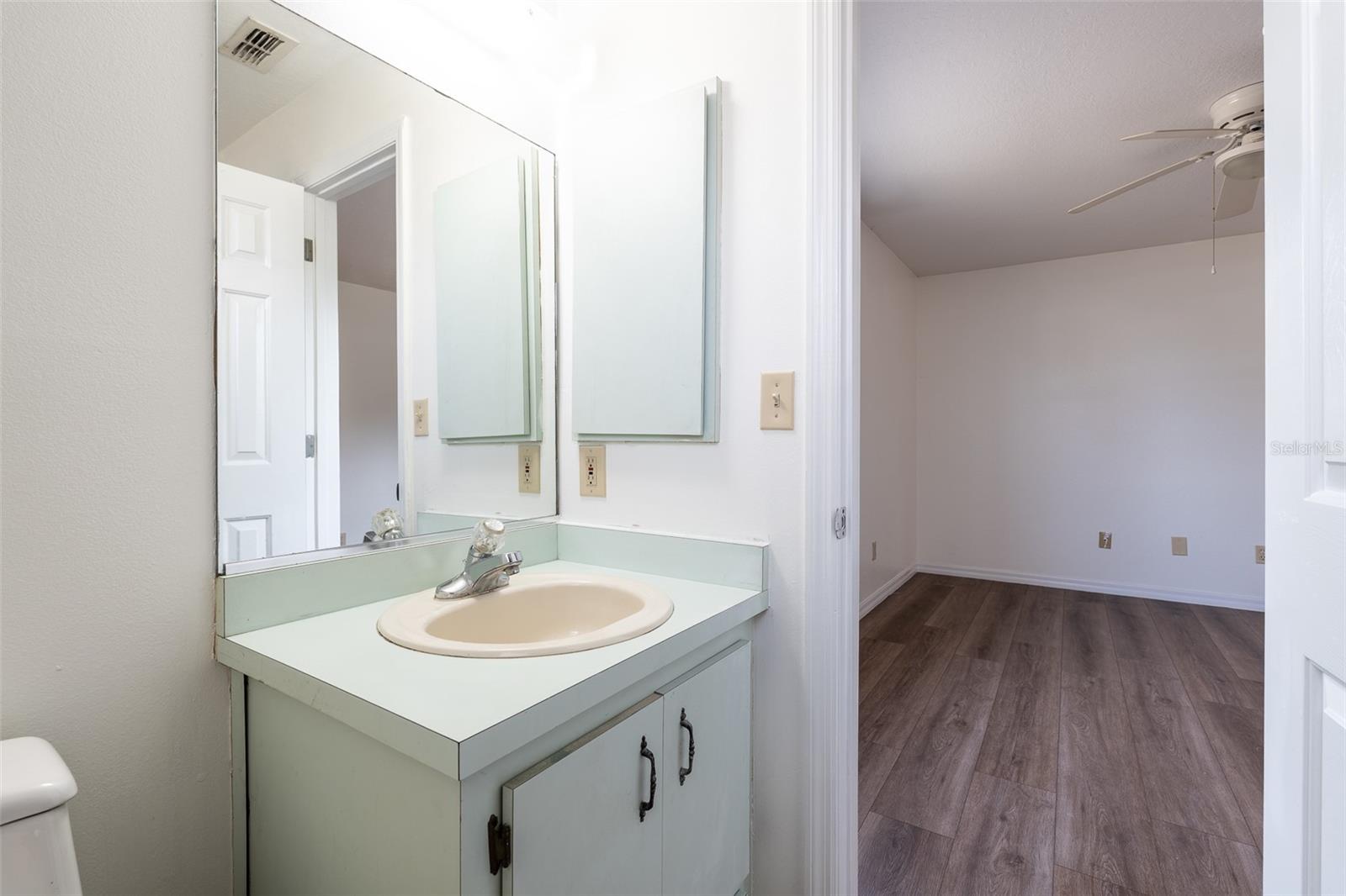 Image 36 of 55 For 17379 27th Court Road