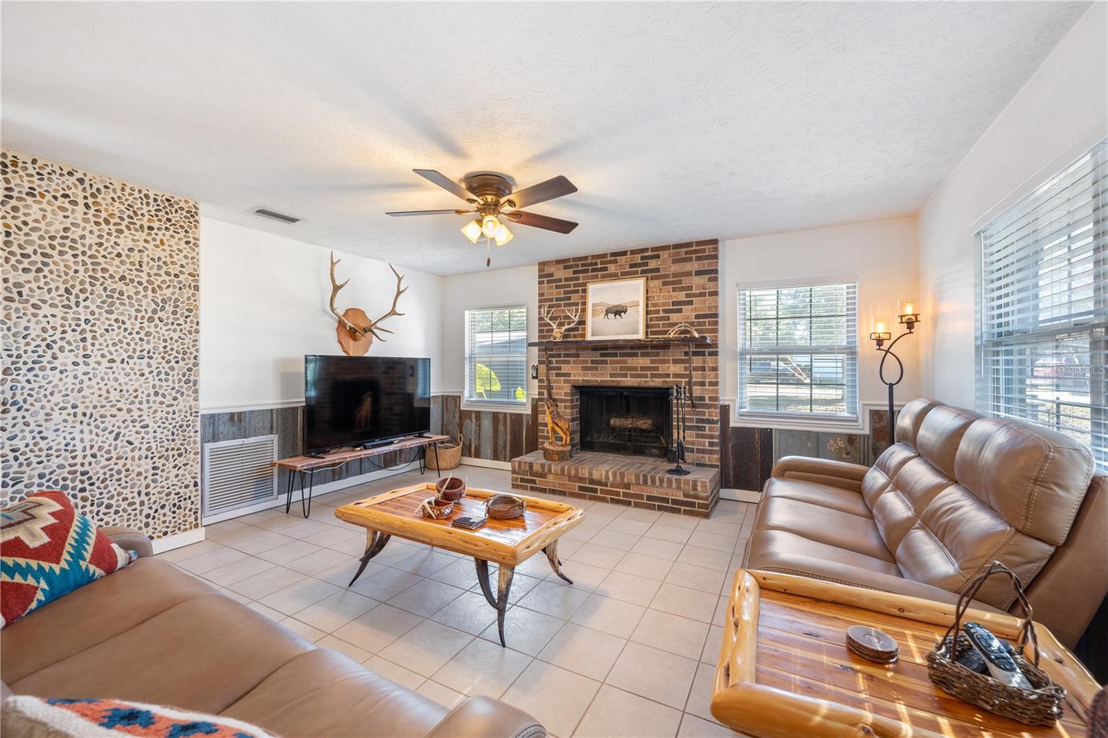 Image 15 of 77 For 17885 2nd Place