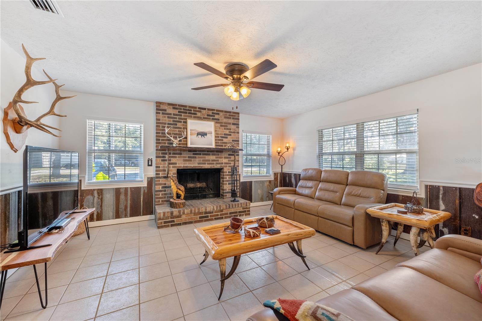 Image 17 of 77 For 17885 2nd Place