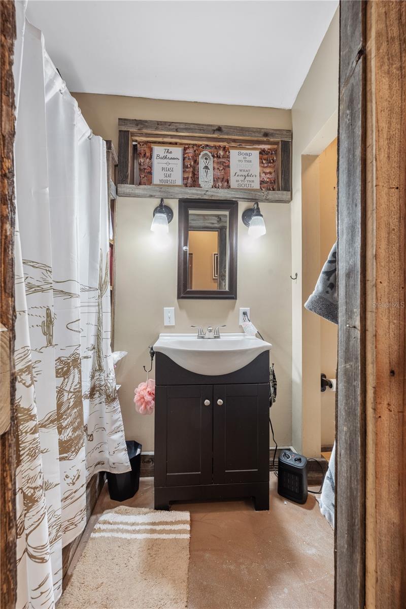 Image 73 of 77 For 17885 2nd Place