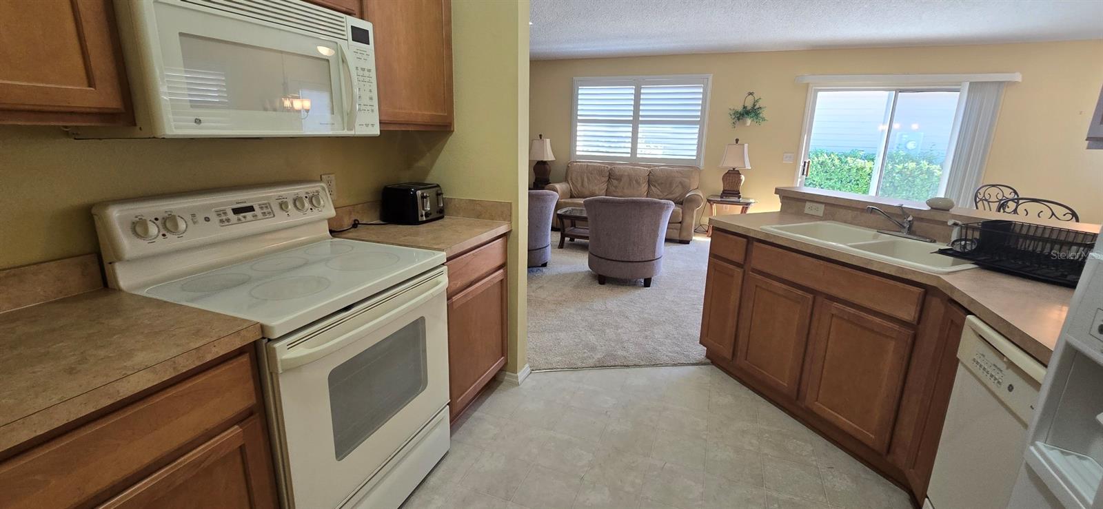 Image 4 of 16 For 3489 Cambria Circle