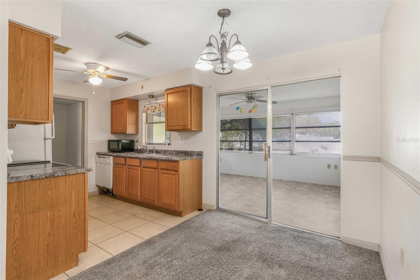 Image 10 of 56 For 76 Jefferson Street