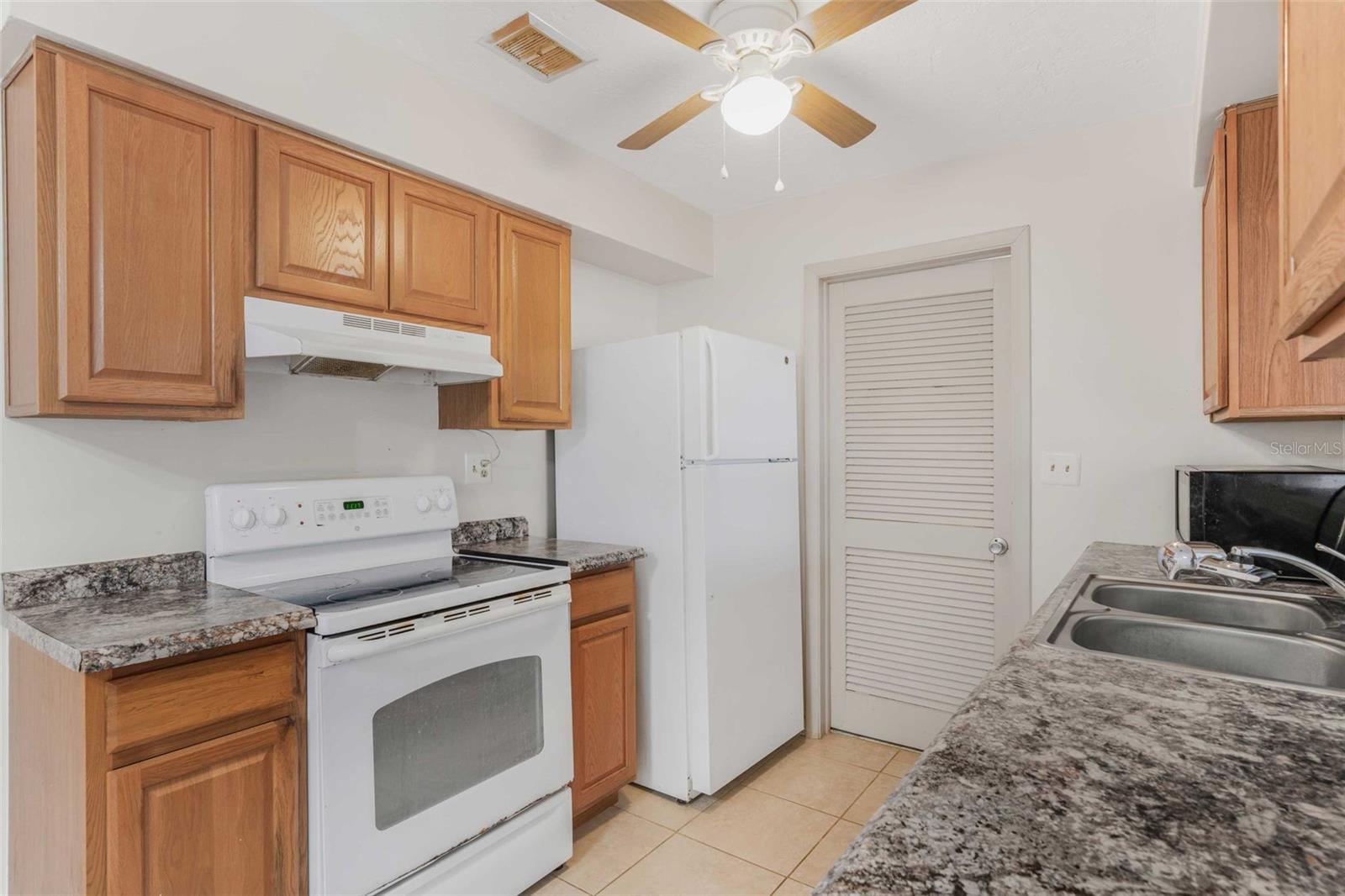 Image 13 of 56 For 76 Jefferson Street