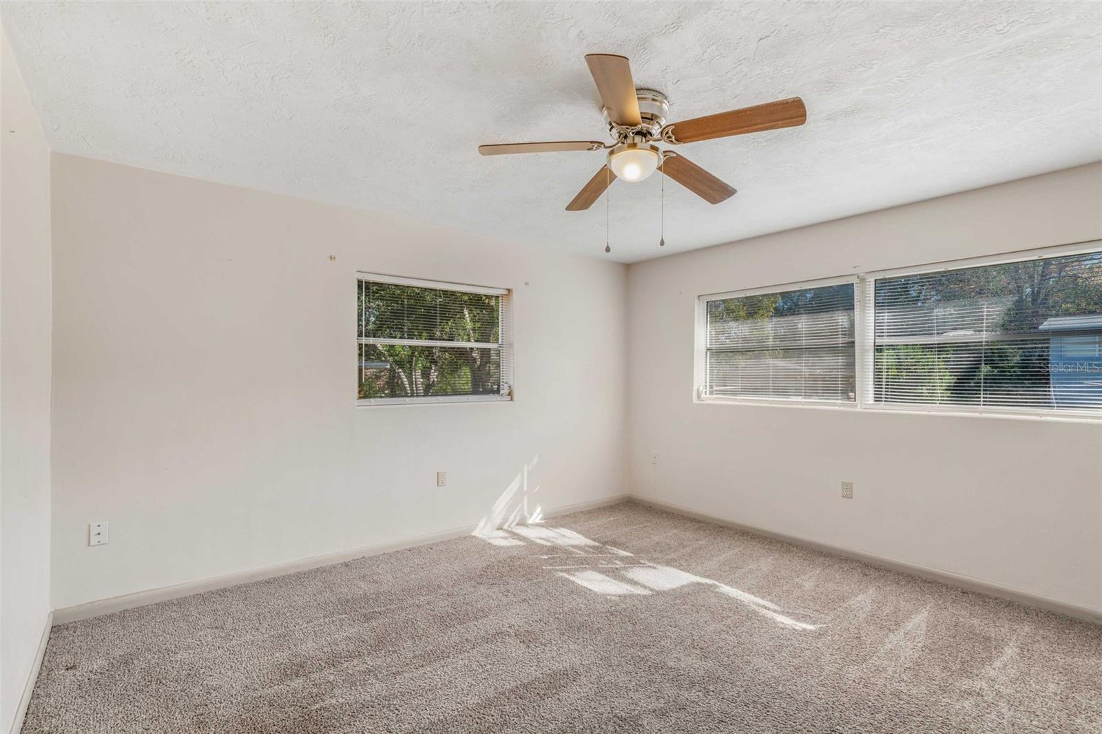 Image 16 of 56 For 76 Jefferson Street