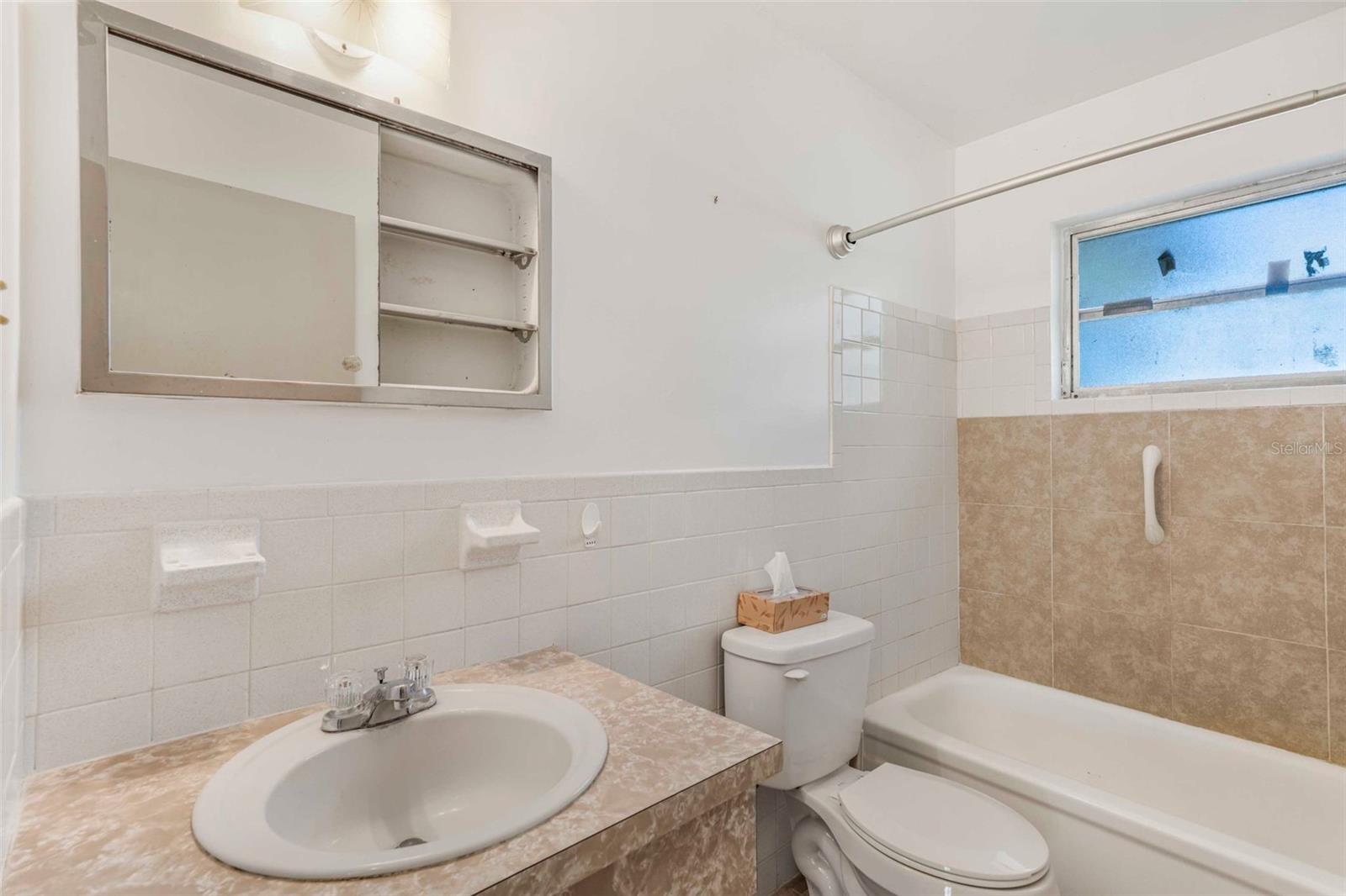 Image 22 of 56 For 76 Jefferson Street