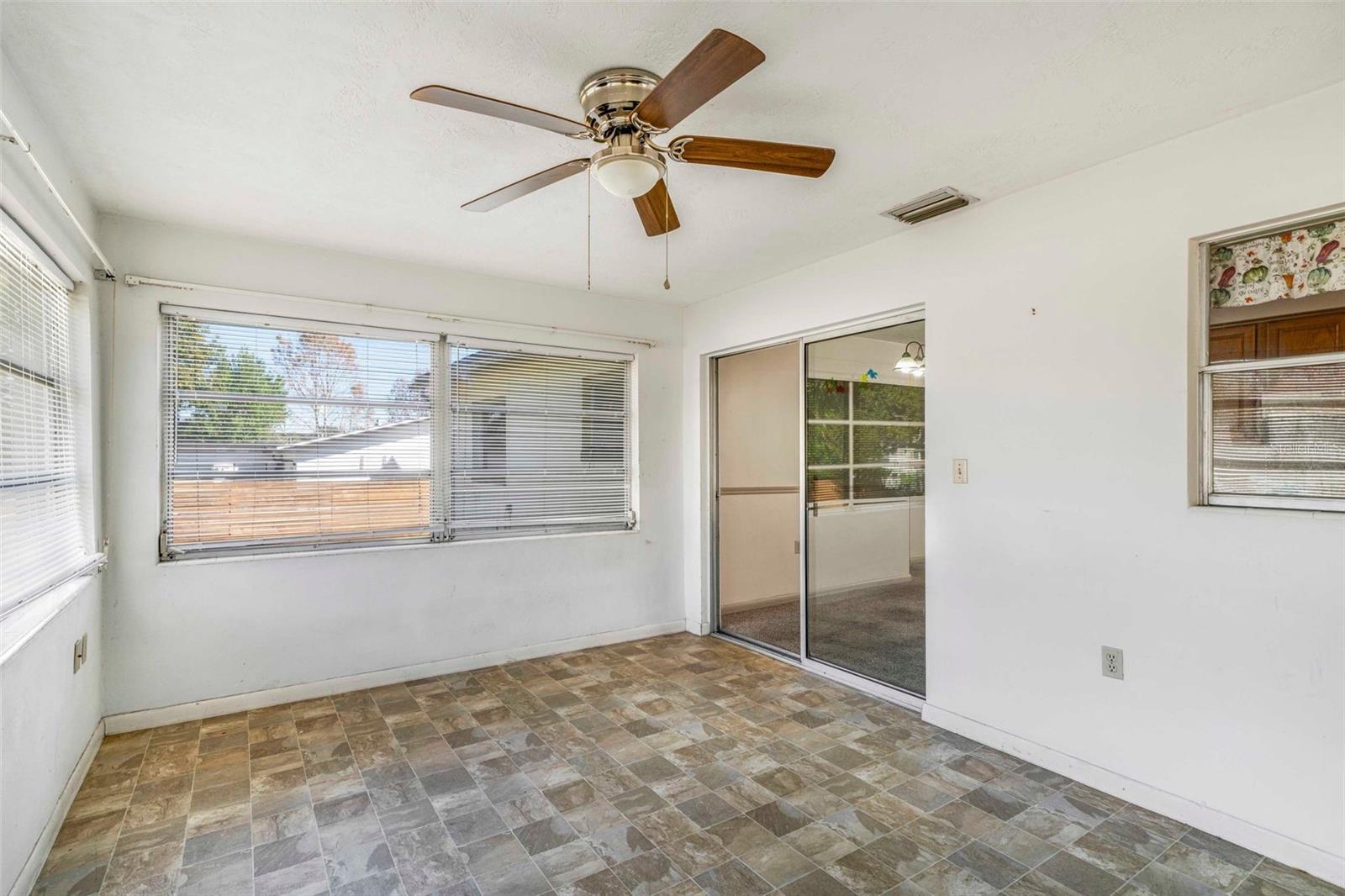 Image 24 of 56 For 76 Jefferson Street