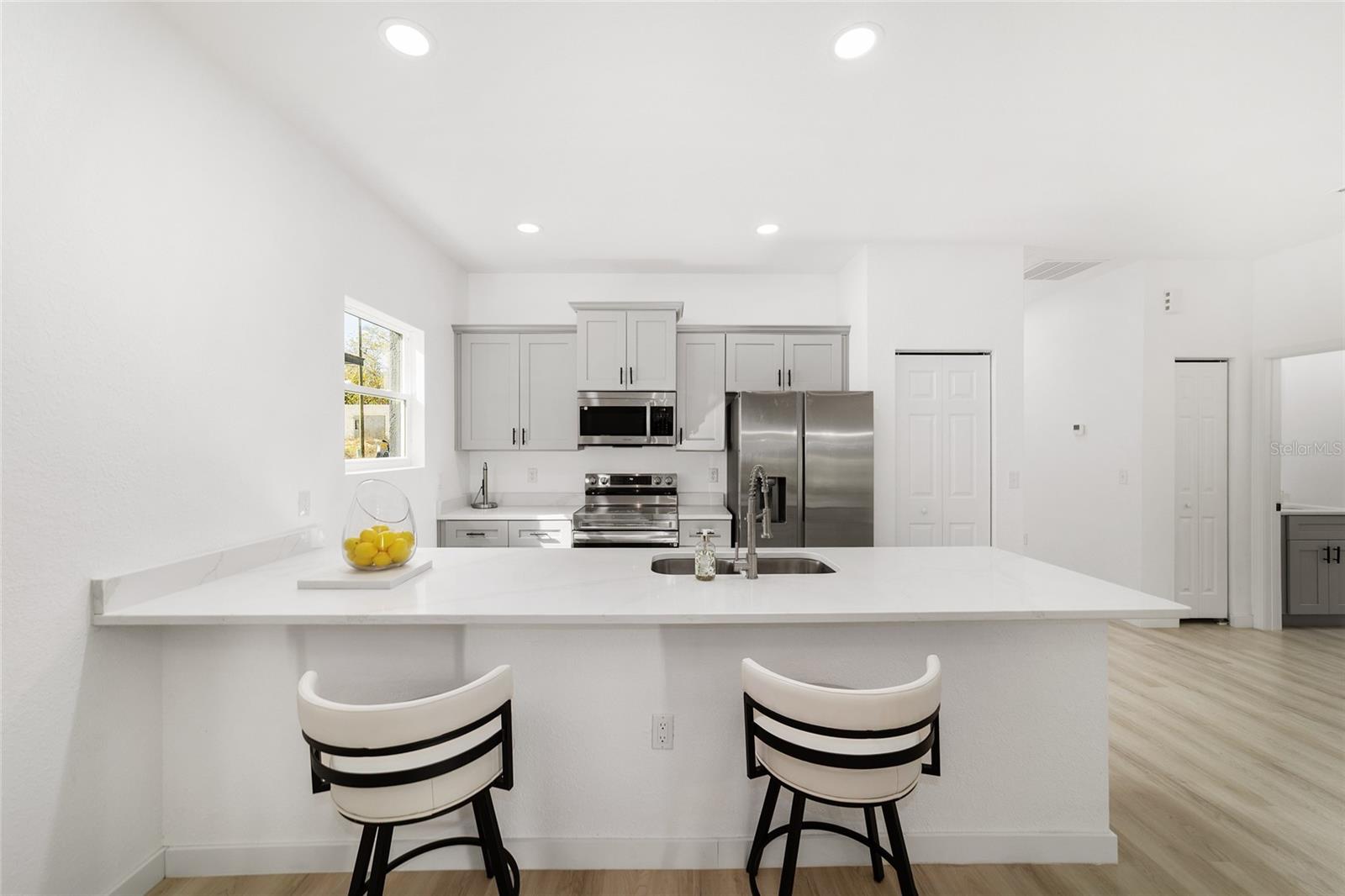 Image 16 of 42 For 6889 23rd Avenue