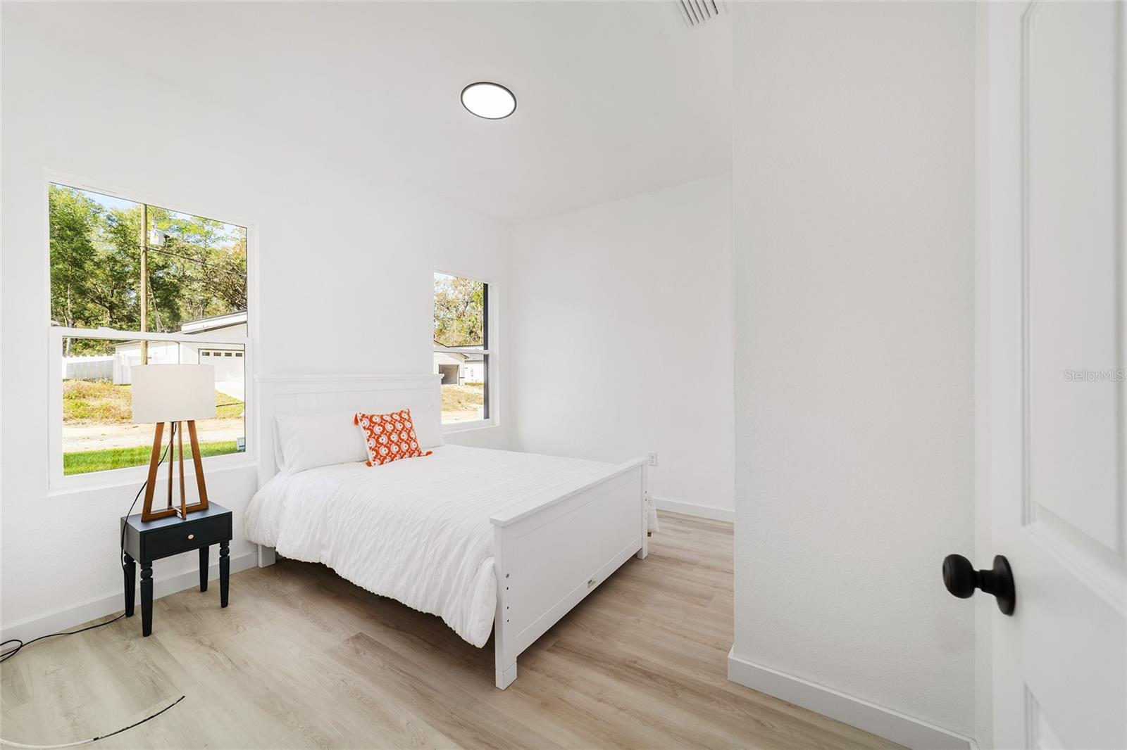 Image 33 of 42 For 6889 23rd Avenue