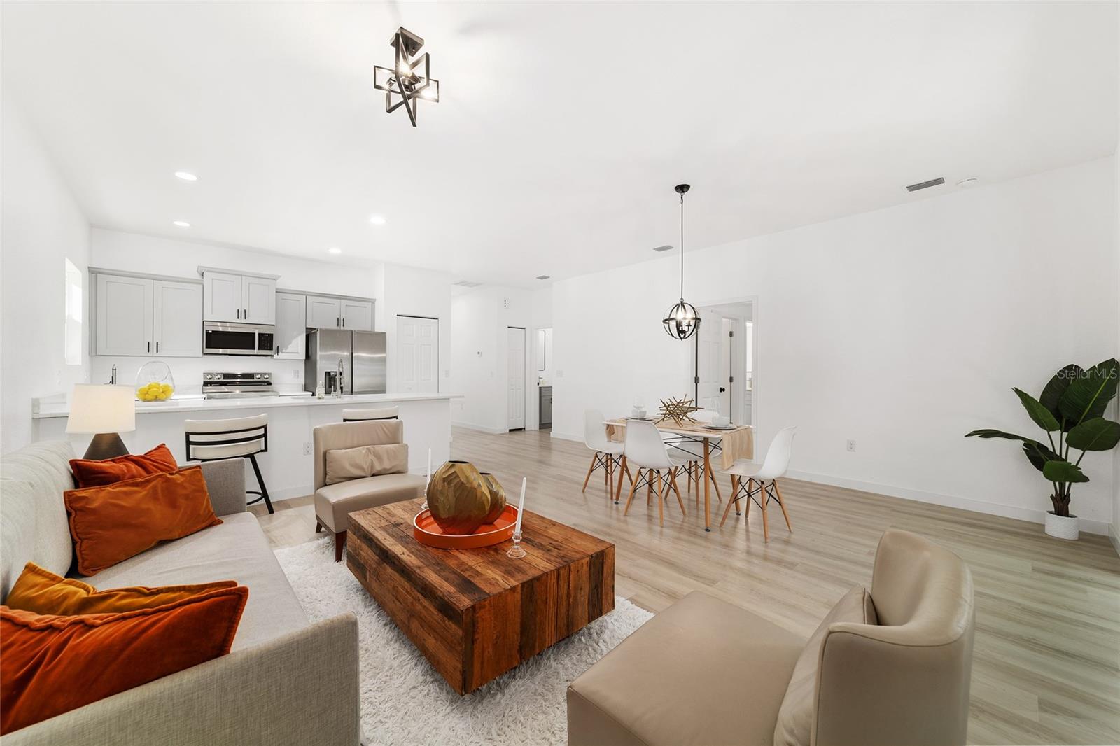 Image 11 of 44 For 6915 23rd Avenue