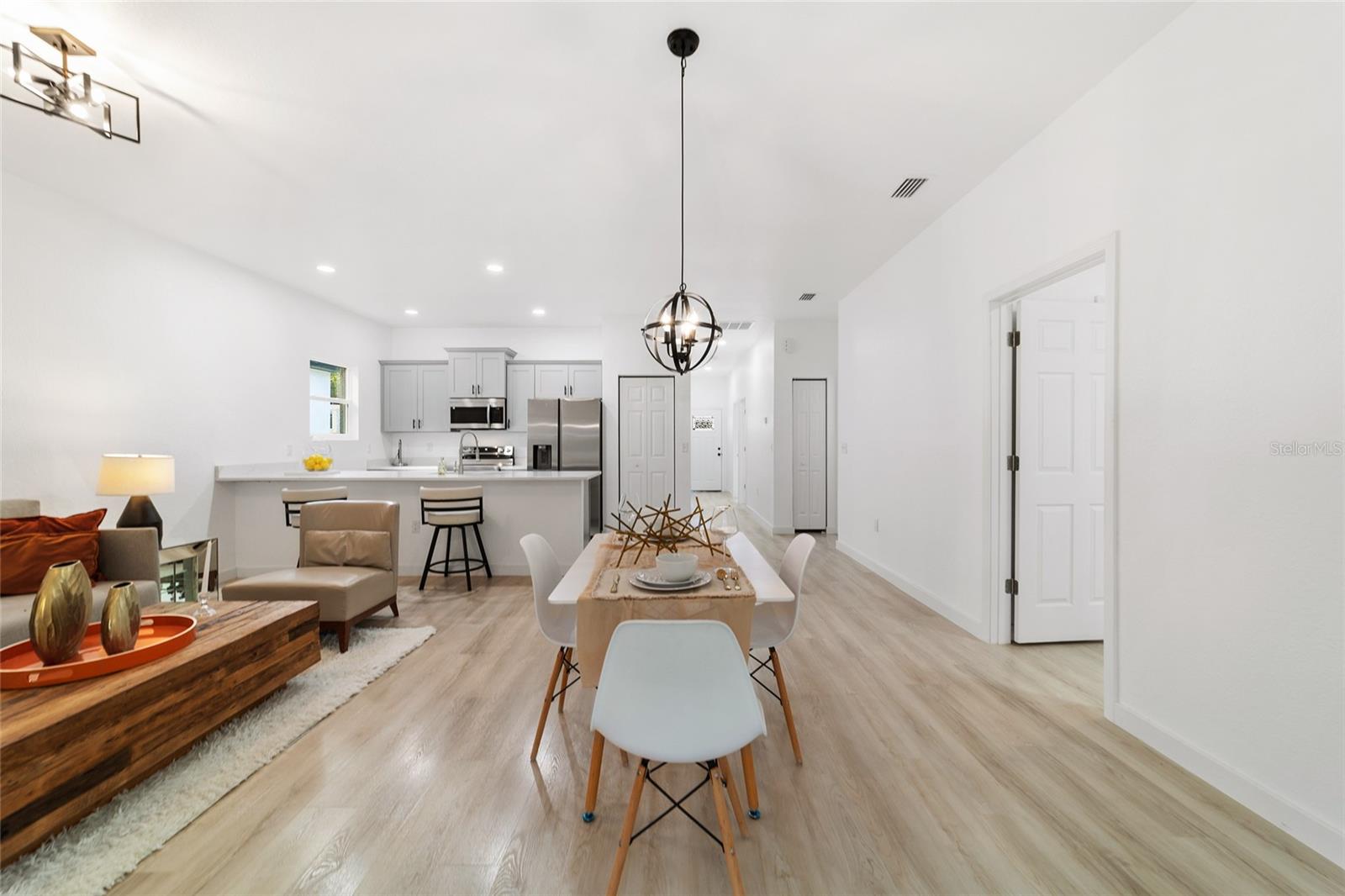 Image 6 of 39 For 6937 23rd Avenue