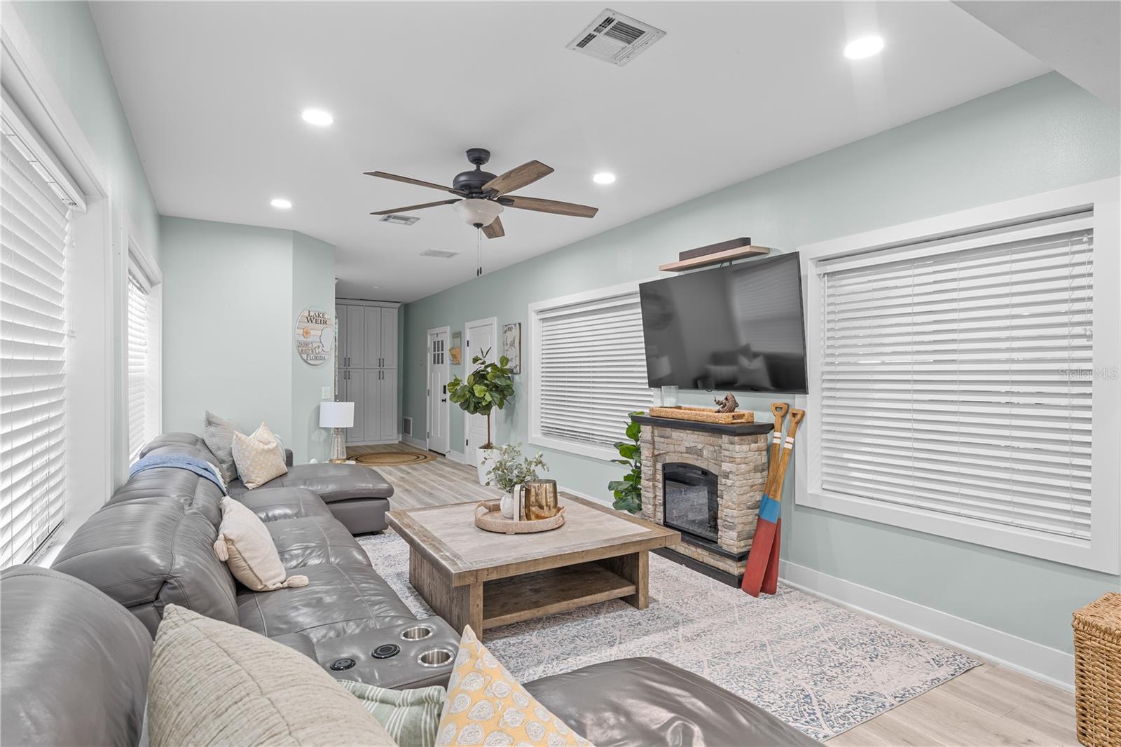 Image 12 of 95 For 15340 140th Avenue Road