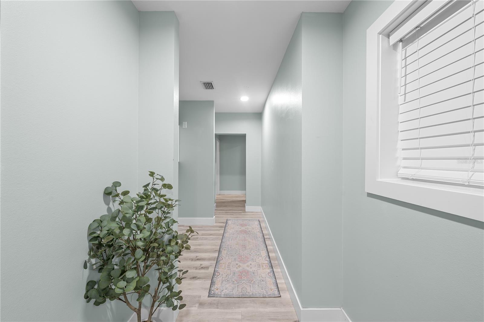 Image 32 of 95 For 15340 140th Avenue Road